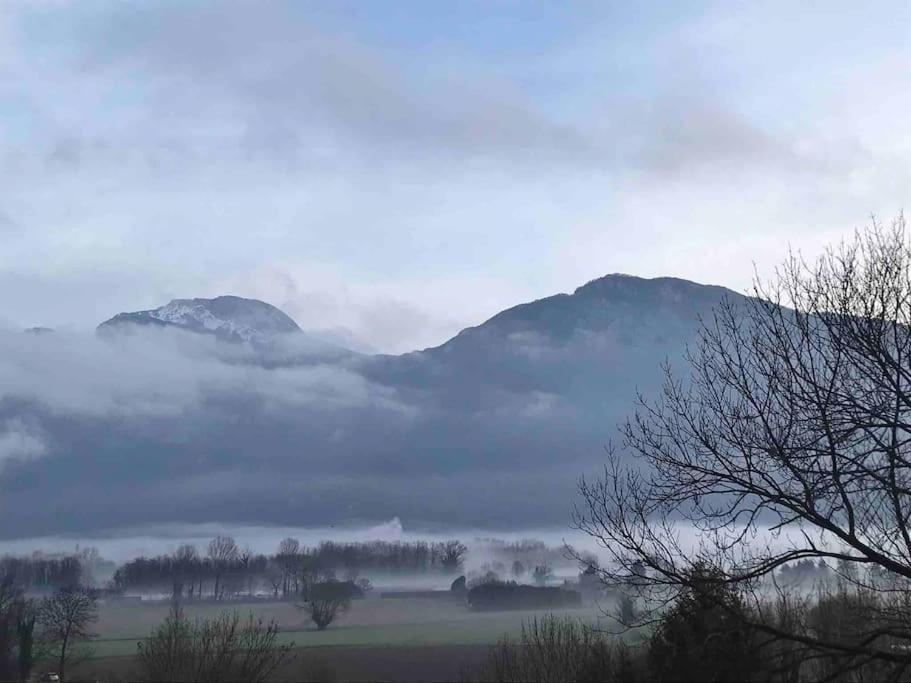 Villa La Dent Du Loup A La Campagne, Proche De Grenoble Noyarey Exterior foto